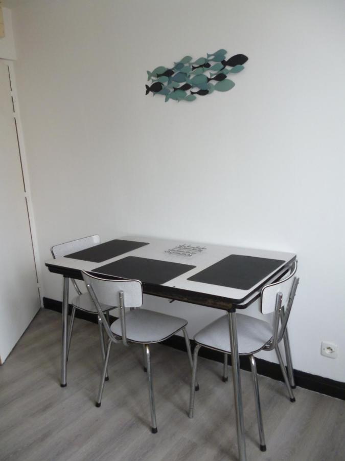 Cambuse A Au Premier Etage A 50 Metres De La Apartment *