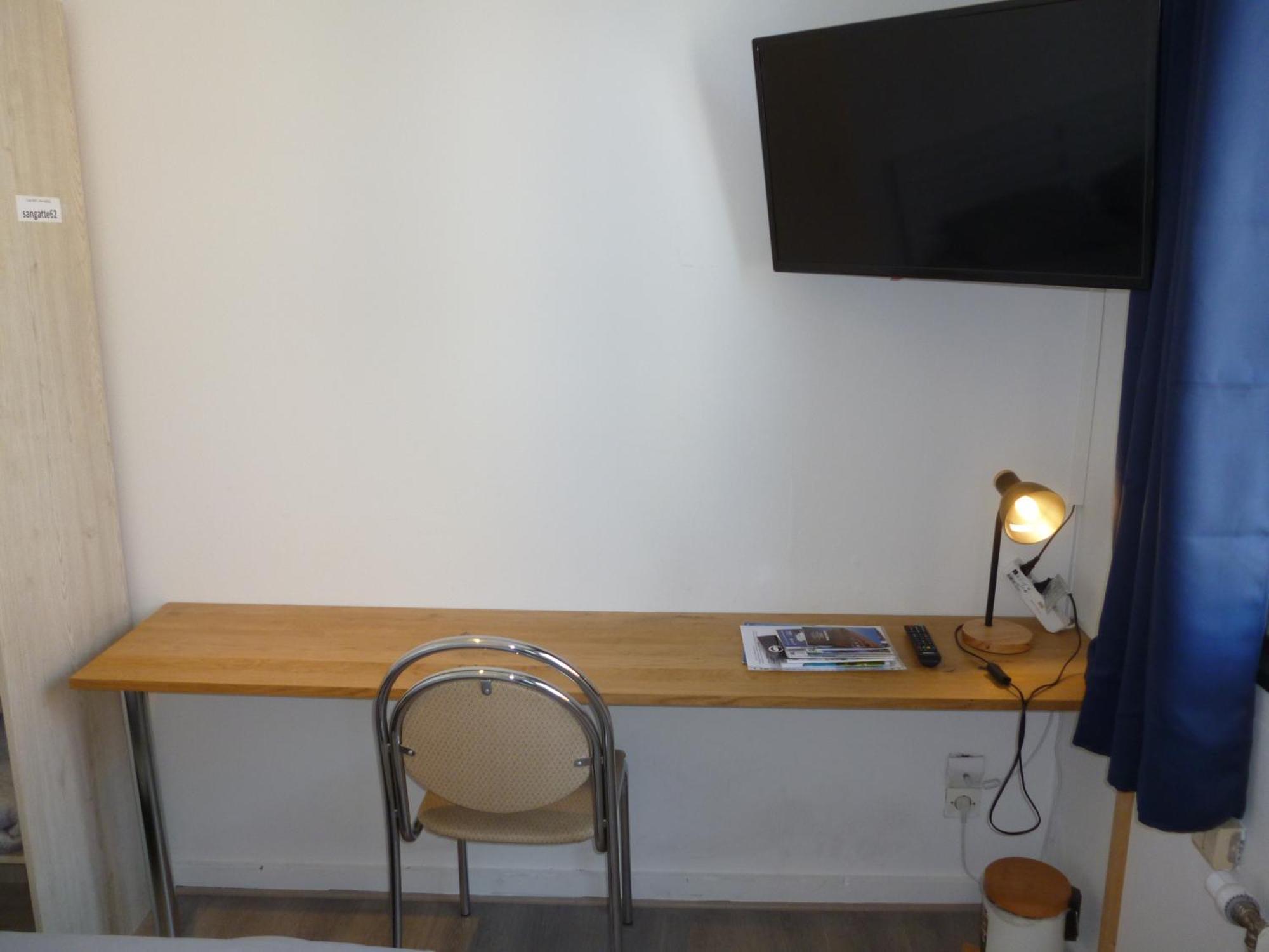 Cambuse A Au Premier Etage A 50 Metres De La Apartment *